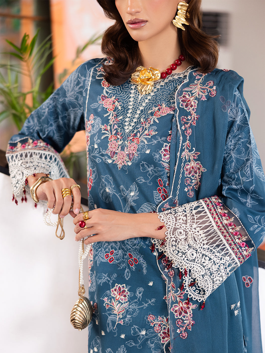 CONFETTI HOUR  - D- 08