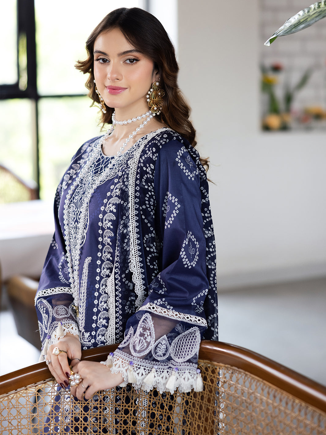 GARDEN GLEE  - D- 06